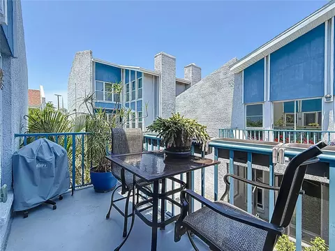 Exterior - 230 Medallion Blvd #G, Madeira Beach, FL 33708 photo 5 of 8