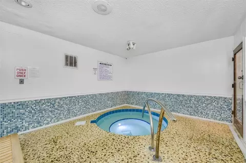 Exterior - 230 Medallion Blvd #G, Madeira Beach, FL 33708 photo 7 of 8