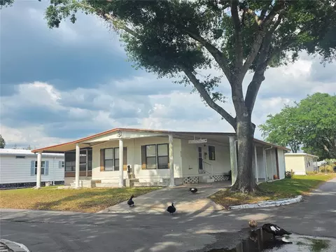 6306 Waterfront Ln, Zephyrhills, FL 33542
