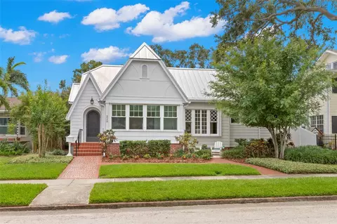 626 16th Ave NE, Saint Petersburg, FL 33704