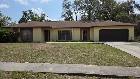 531 Carriage Hills Dr, Temple Terrace, FL 33617