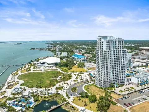 331 Cleveland St #906, Clearwater, FL 33755