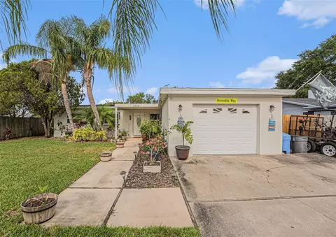 9616 56th St N, Pinellas Park, FL 33782