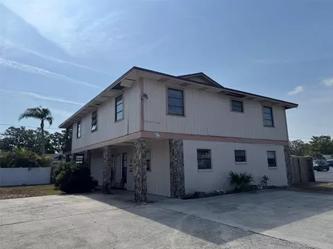 3033 16th St N, Saint Petersburg, FL 33704
