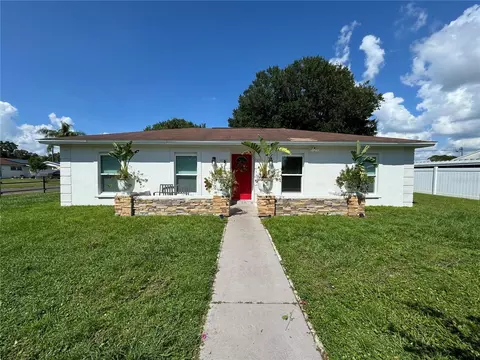 7102 Reindeer Rd, Tampa, FL 33619