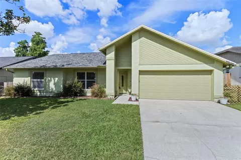 2816 Manor Hill Dr, Brandon, FL 33511