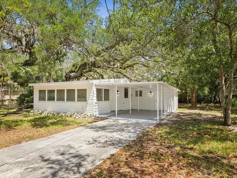 7813 Cadillac Ave, Hudson, FL 34667