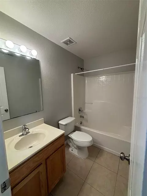 Bath - 11102 Summer Star Dr, Riverview, FL 33579 photo 1 of 2