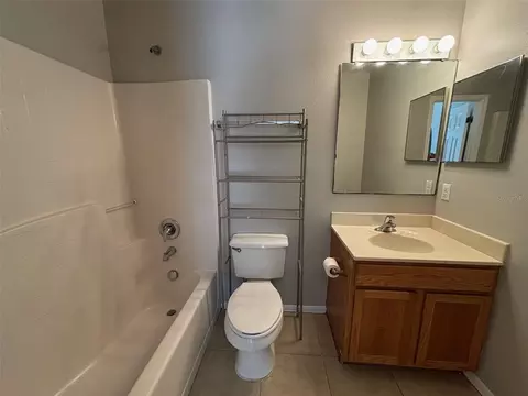 Bath - 11102 Summer Star Dr, Riverview, FL 33579 photo 2 of 2