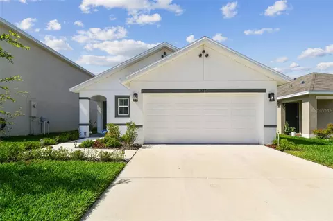 36673 Spanish Rose Dr, Dade City, FL 33525
