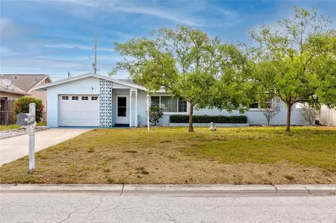 7777 117th St, Seminole, FL 33772