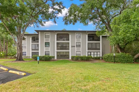 3399 Mermoor Dr #301, Palm Harbor, FL 34685