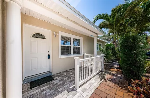 5785 15th Ave N, Saint Petersburg, FL 33710