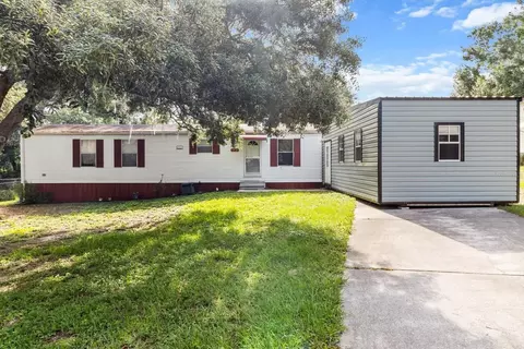 8431 S Lake Consuella Dr, Floral City, FL 34436