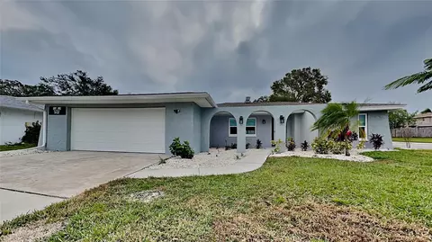 1701 Hibiscus Cir S, Oldsmar, FL 34677