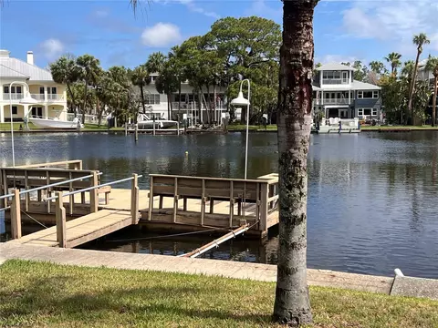 5445 Manatee Point Dr, New Port Richey, FL 34652