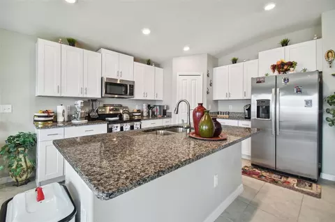 Kitchen - 13603 Wild Ginger St, Riverview, FL 33579 photo 3 of 5