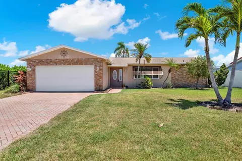 11628 Grove St, Seminole, FL 33772