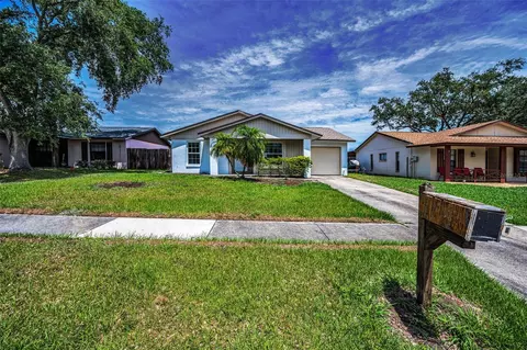 843 Greenfield Dr, Palm Harbor, FL 34684
