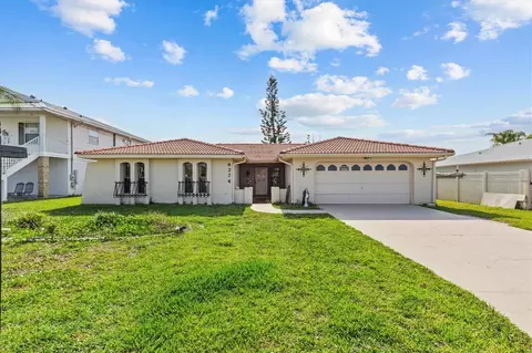 4274 Deleon Dr, Hernando Beach, FL 34607