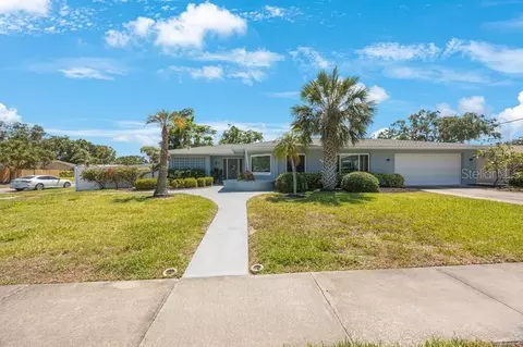 14204 Yacht Club Blvd, Seminole, FL 33776