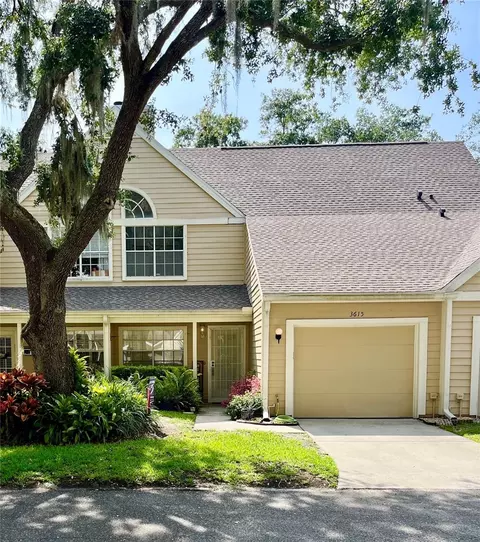 3615 Pine Knot Dr, Valrico, FL 33596