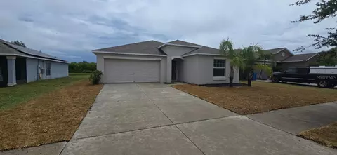 2216 4th St SW, Ruskin, FL 33570
