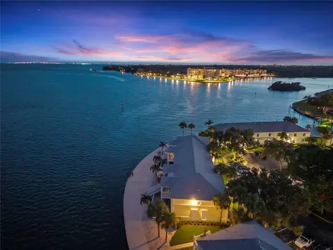 5260 Coquina Key Dr SE #C, Saint Petersburg, FL 33705