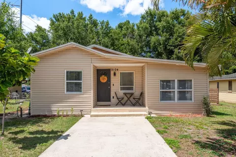 2104 E Navajo Ave, Tampa, FL 33612