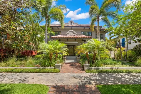 345 8th Ave NE, Saint Petersburg, FL 33701