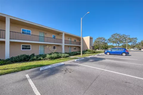 12300 Park Blvd #222, Seminole, FL 33772