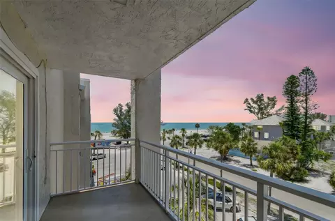 200 1st Ave #406, Saint Pete Beach, FL 33706