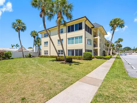 4700 Cove Cir #301, Saint Petersburg, FL 33708