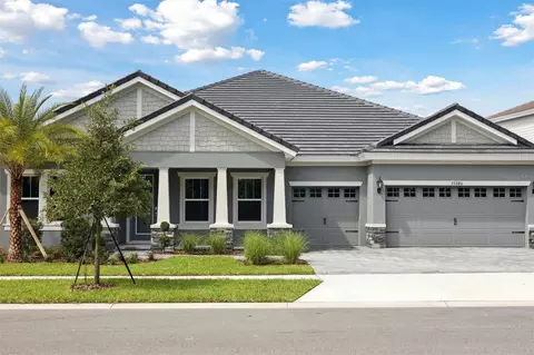 35280 Big Hawk Ln, Zephyrhills, FL 33541