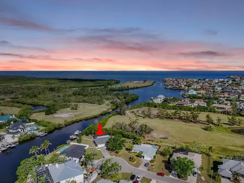 925 Eagle Ln, Apollo Beach, FL 33572