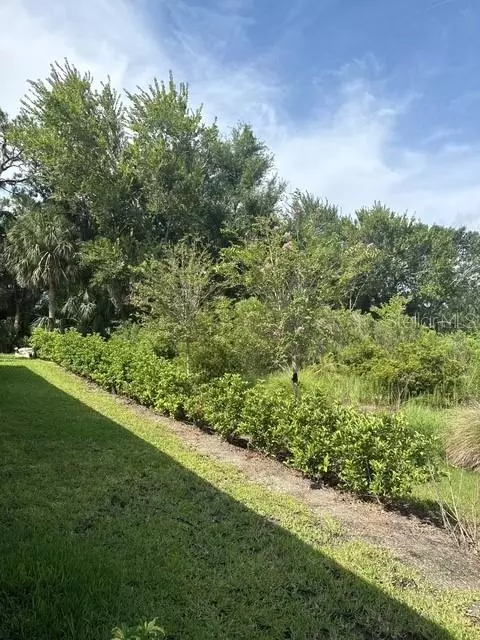 Exterior - 10607 Ladybug Cv, Parrish, FL 34219 photo 2 of 2