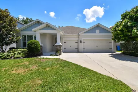 4918 Lakeshore Oaks Ct, Tampa, FL 33624