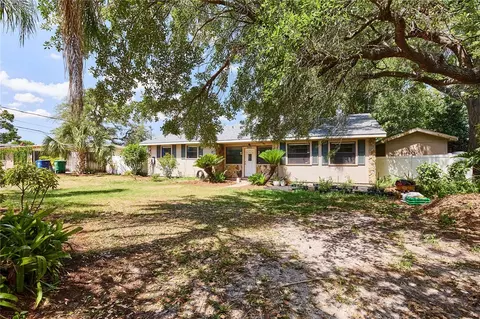 9802 N Oregon Ave, Tampa, FL 33612