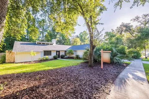 205 Hickory Dr, Longwood, FL 32779