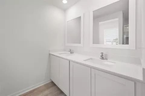 Bath - 13291 Tula Loop, Astatula, FL 34705 photo 1 of 2