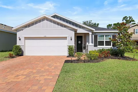 520 Valri Park Dr, Valrico, FL 33594