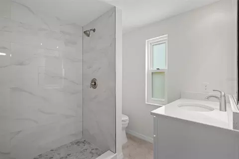 Bath - 4315 Flexer Dr, Hernando Beach, FL 34607 photo 1 of 2