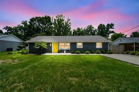 1005 Monroe St, Plant City, FL 33565