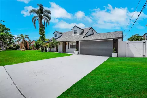 8711 Thornwood Ln, Tampa, FL 33615