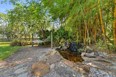 Exterior - 6915 215th St E, Bradenton, FL 34211 photo 6 of 7