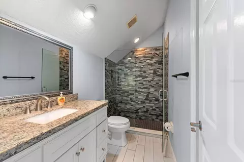 Bath - 6915 215th St E, Bradenton, FL 34211 photo 4 of 5