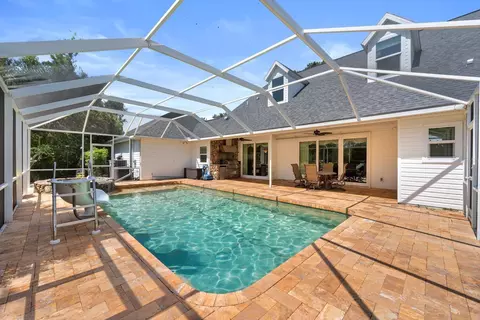 Exterior - 6915 215th St E, Bradenton, FL 34211 photo 4 of 7