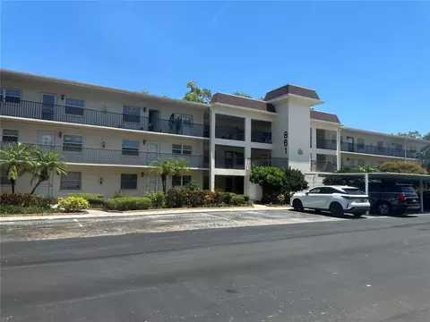 861 Maple Ct #104, Dunedin, FL 34698