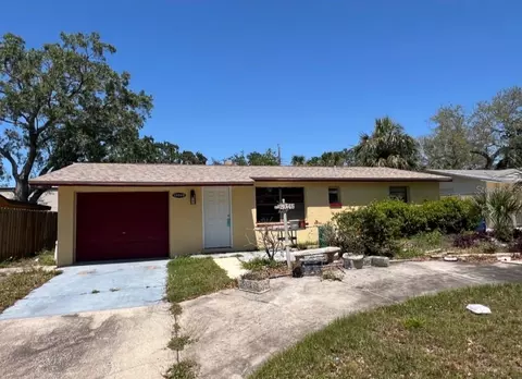 12049 132nd Ave, Seminole, FL 33778