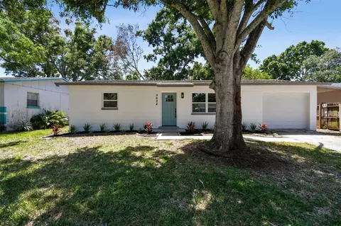 5624 62nd St N, Saint Petersburg, FL 33709